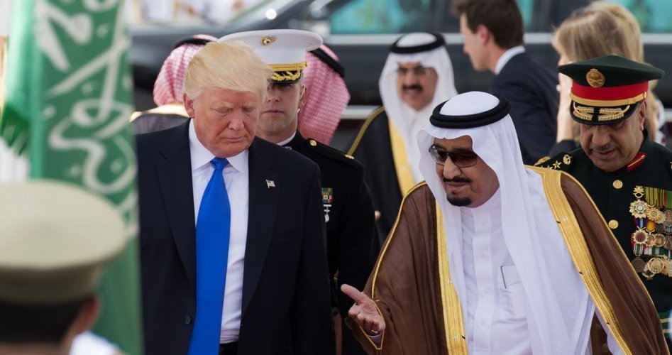 لقاء سابق يجمع الرئيس ترامب والملك السعودي سلمان
