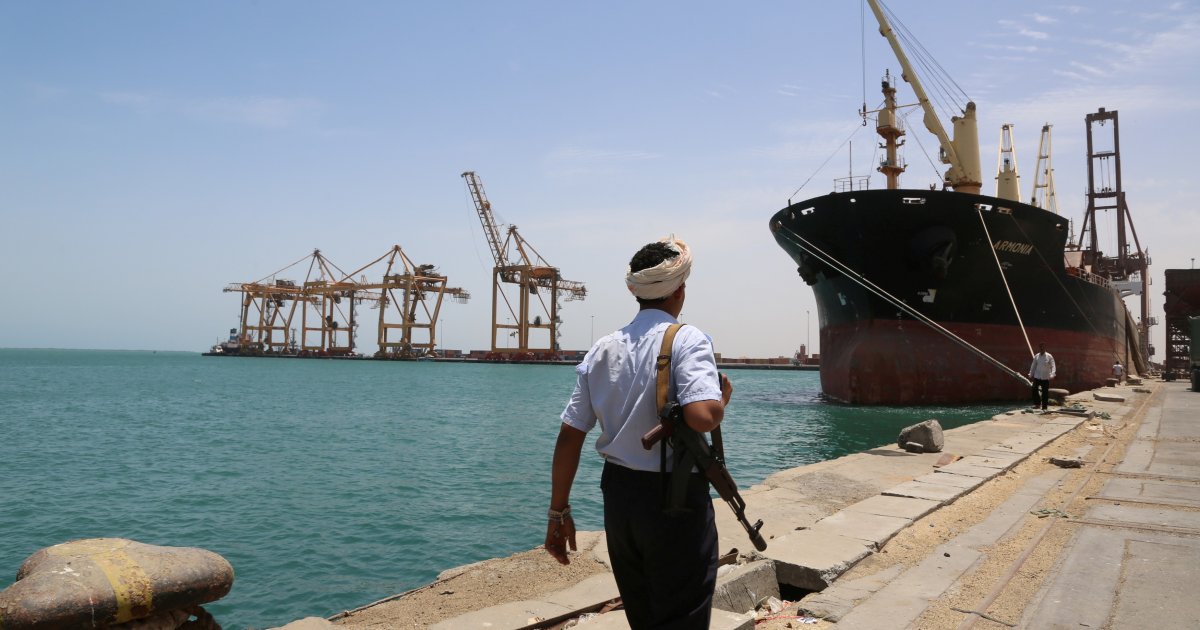 الان – الحوثيون يسـ تهدفون سفينتين متجهتين لإسرائيل . جريدة البوكس نيوز