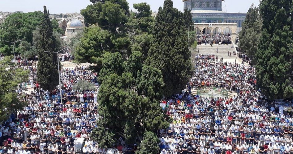أداة صلاة الجمعة الأخيرة من شهر رمضان