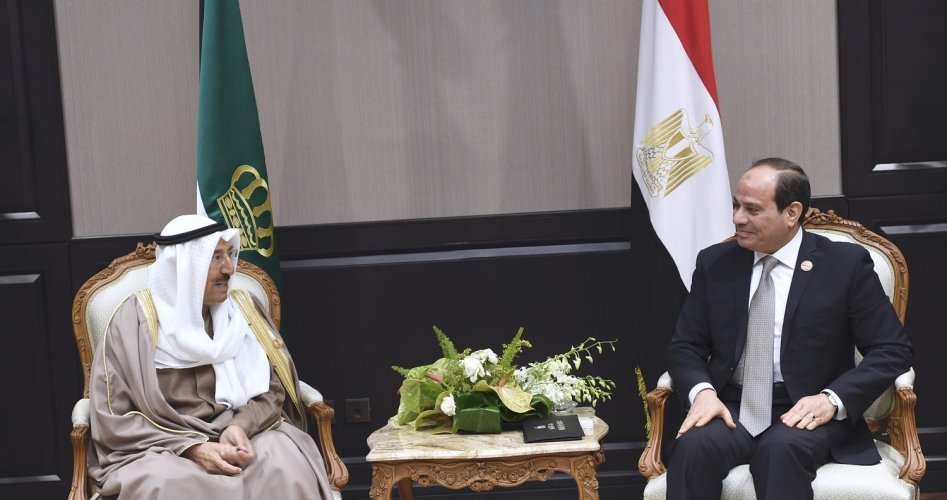 السيسي يلتقي أمير الكويت