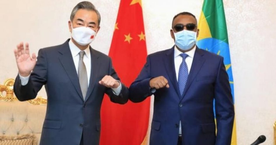 وزير الخارجية الصيني ونظيره الإثيوبي دمقي مكونن