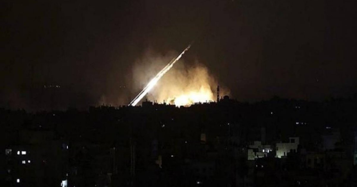 البوكس نيوز – الطائرات الإسرائيلية تقصف أهدافًا في محيط دمشق . جريدة البوكس نيوز