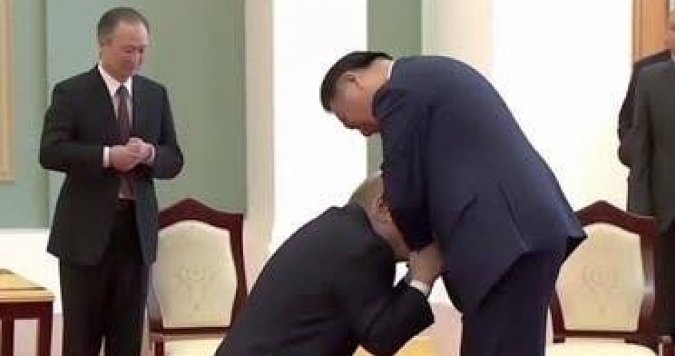 الصورة المنتشرة للرئيس الروسي ونظيره الصيني