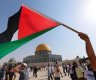 علم فلسطين يحلق عاليًا بمدينة القدس