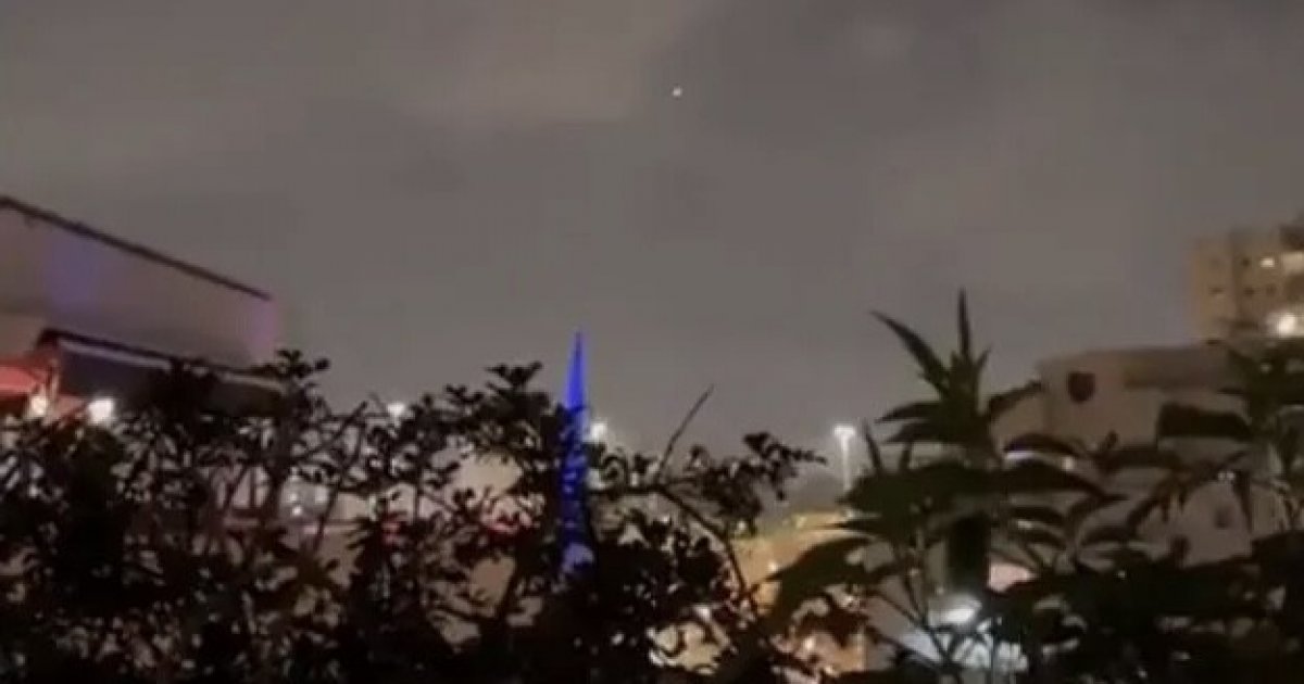 الان – بالفيديو.. رشقات حمـ.اس الصاروخية تضيئ سماء تل أبيب . جريدة البوكس نيوز