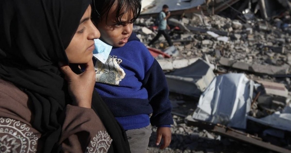 الان – مشاهد من غزة في أولى أيام الهدنة: رماد ونار وجبال من الجثث المحللة في الشوارع . جريدة البوكس نيوز