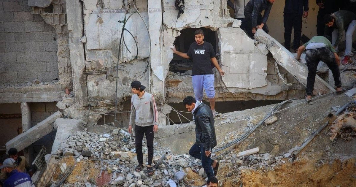 الان – أكثر من 16 ألف شهيـ.د في غزة والضفة ونزوح 80% من سكان القطاع . جريدة البوكس نيوز