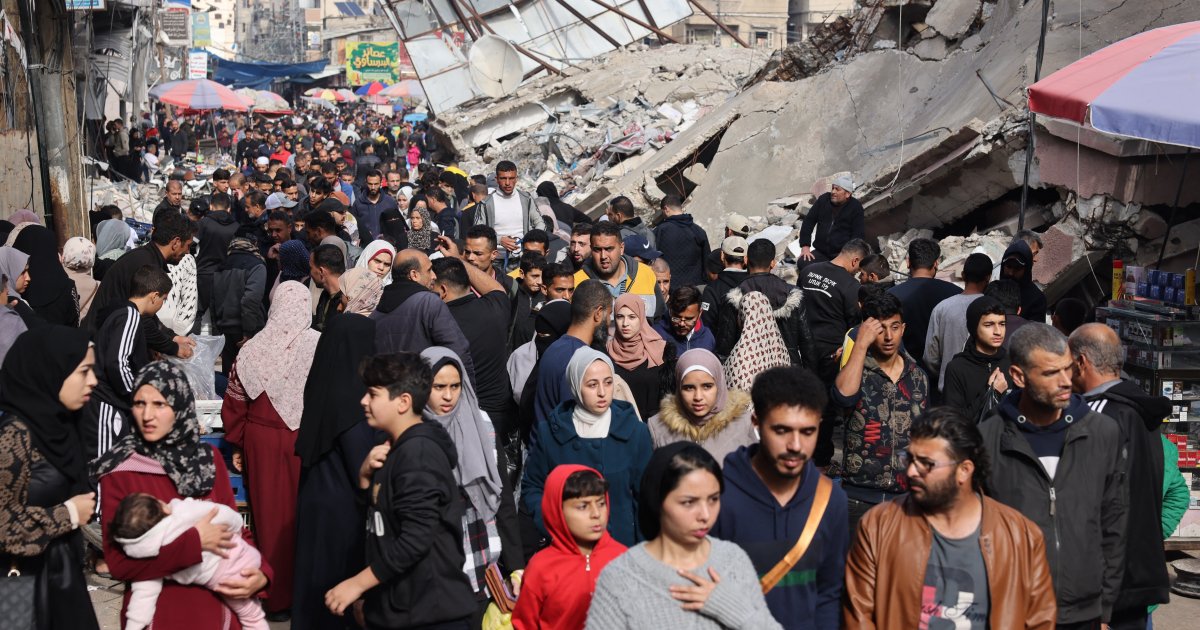 الان – بلير يُعلق على تقارير إسرائيلية عن انخراطه في جهود تهجير سكان غزة . جريدة البوكس نيوز