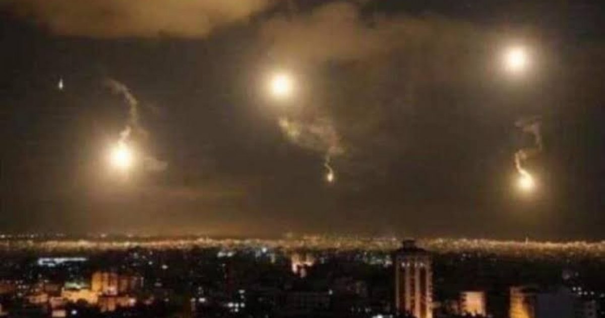 الان – سوريا: قصف إسرائيلي يستهدف نقاطًا بريف دمشق ويصيب عسكريين بجروح . جريدة البوكس نيوز