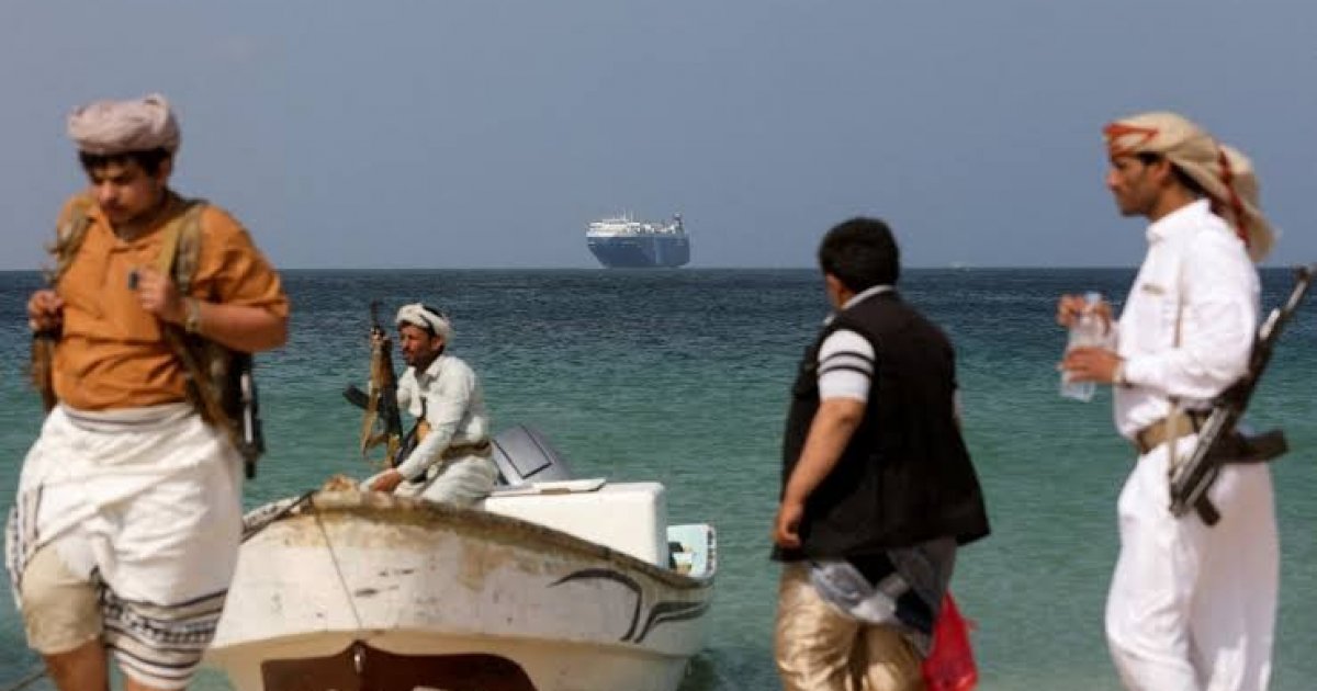 الان – الحوثيون يستهدفون سفينة متجهة لإسرائيل: مستمرون حتى إغاثة إخواننا في غزة . جريدة البوكس نيوز