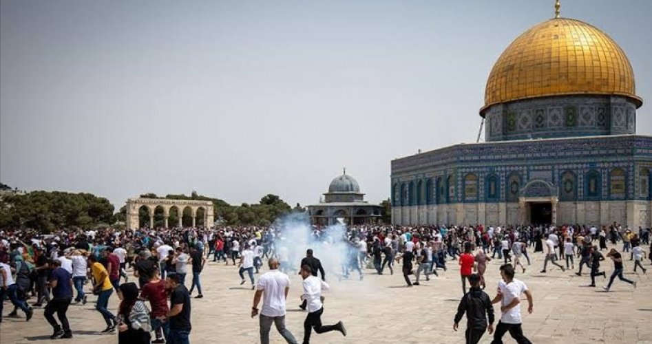 مستوطنون في باحات المسجد الأقصى