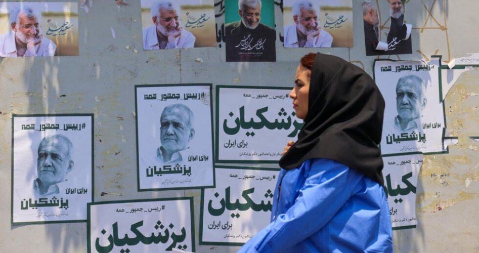ملصقات دعائية في الانتخابات الإيرانية