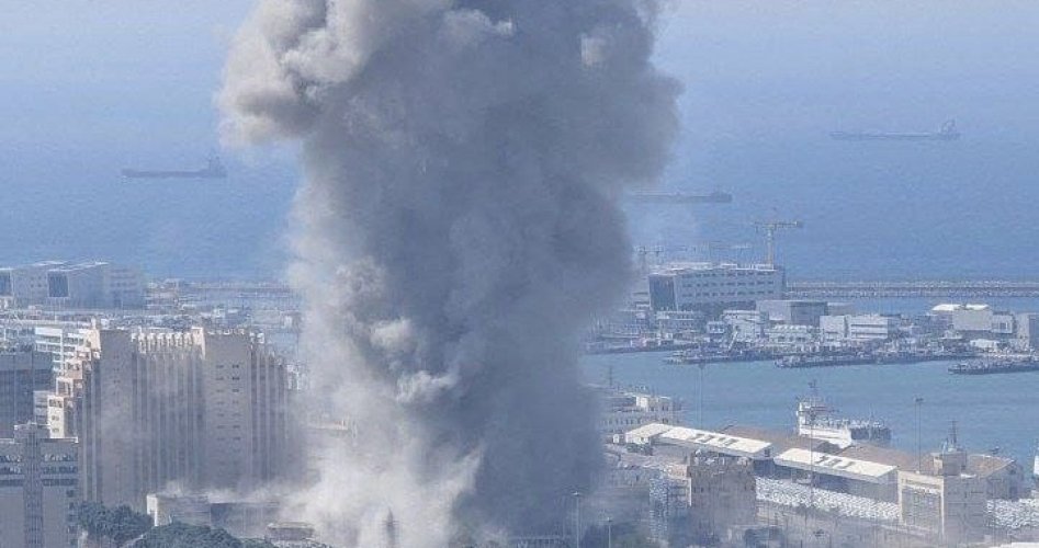 مشهد من آثار الصواريخ الإيرانية