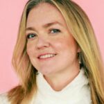 colleen hoover net worth